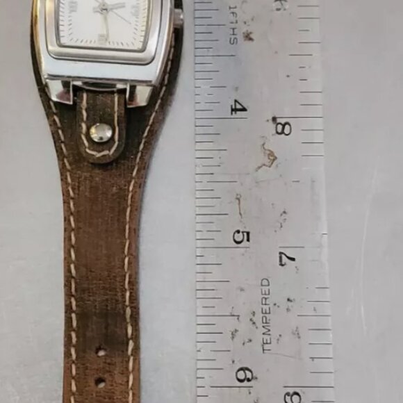 Relic by Fossil Womens watch zr55019 brown leather band silver case silver dial - Picture 2 of 12